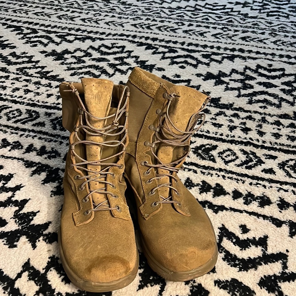 Rocky Camel color soft toed summer boot.  Size 14 w.